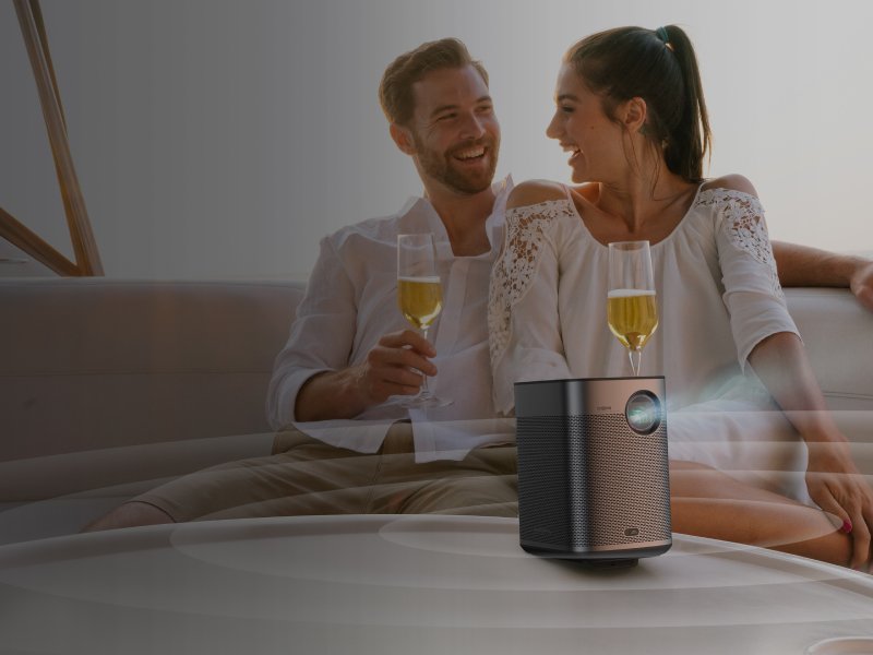 Halo+’s stunning resolution is matched with dual 5W Harman Kardon speakers that emit clean, distortion-free Hi-Fi sound with ample bass response. Easily enliven any karaoke night or your favourite music via Bluetooth connection.