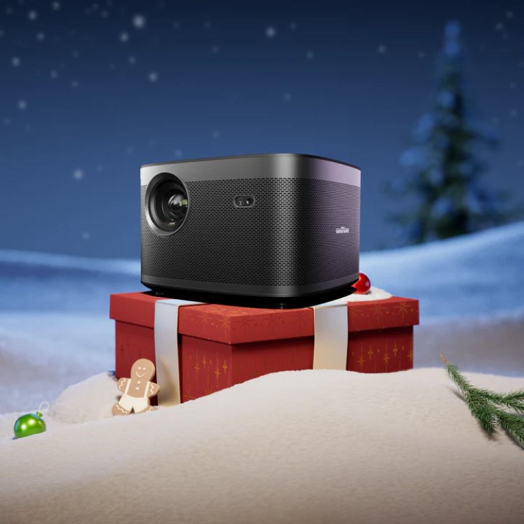 XGIMI Horizon Pro Projector Holiday Banner